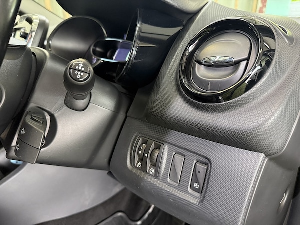 Used Renault Clio 2013 for sale - 76320118: Photo 21