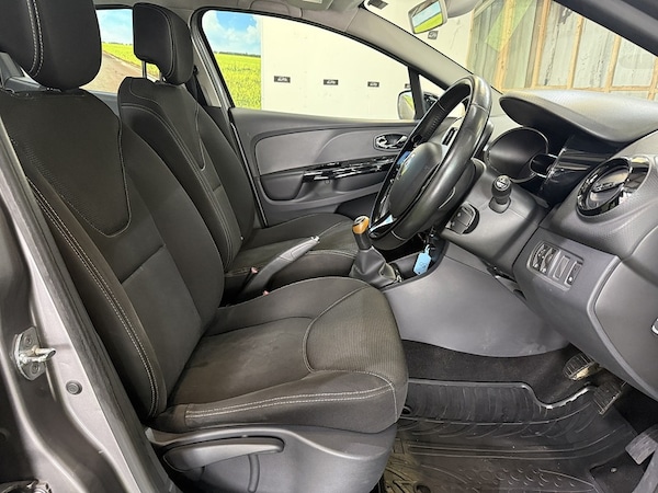 Used Renault Clio 2013 for sale - 76320118: Photo 22