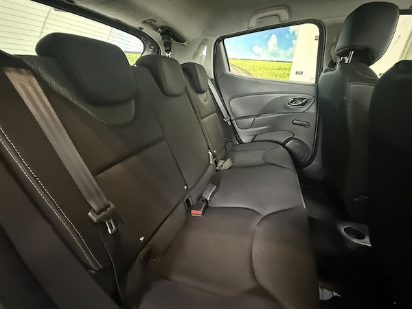 Used Renault Clio 2013 for sale - 76320118: Photo 33