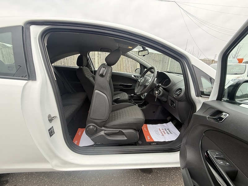 Used Vauxhall Corsa 2013 for sale - 77632266: Photo 32