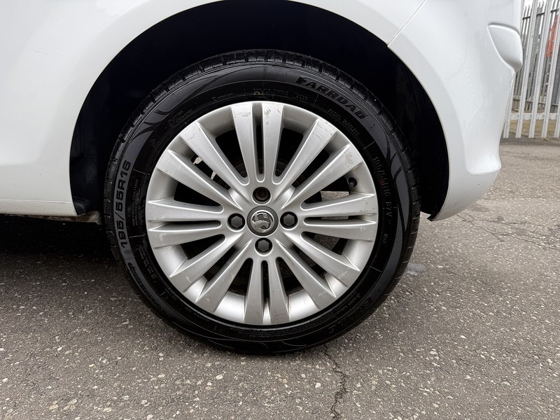 Used Vauxhall Corsa 2013 for sale - 77632266: Photo 9