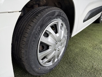 Used Vauxhall Combo 2019 for sale - 76193931: Photo 2