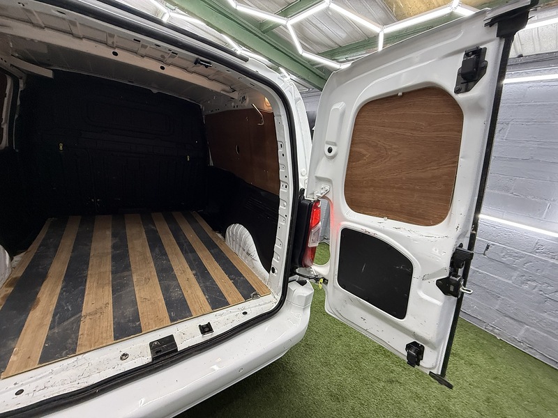 Used Vauxhall Combo 2019 for sale - 76193931: Photo 32