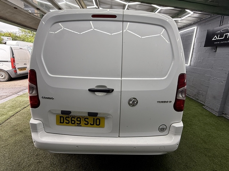 Used Vauxhall Combo 2019 for sale - 76193931: Photo 7
