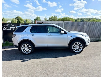 Used Land Rover Discovery Sport 2018 for sale - 79423285: Photo
