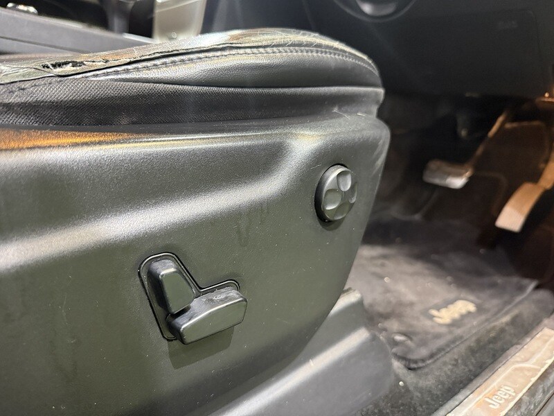 Used Jeep Grand Cherokee 2013 for sale - 76559568: Photo 22