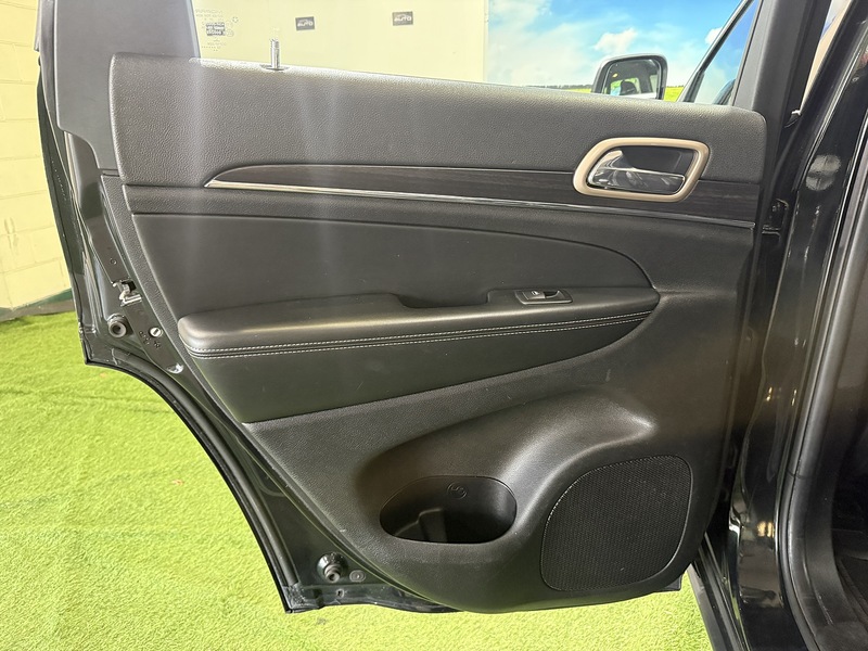 Used Jeep Grand Cherokee 2013 for sale - 76559568: Photo 48