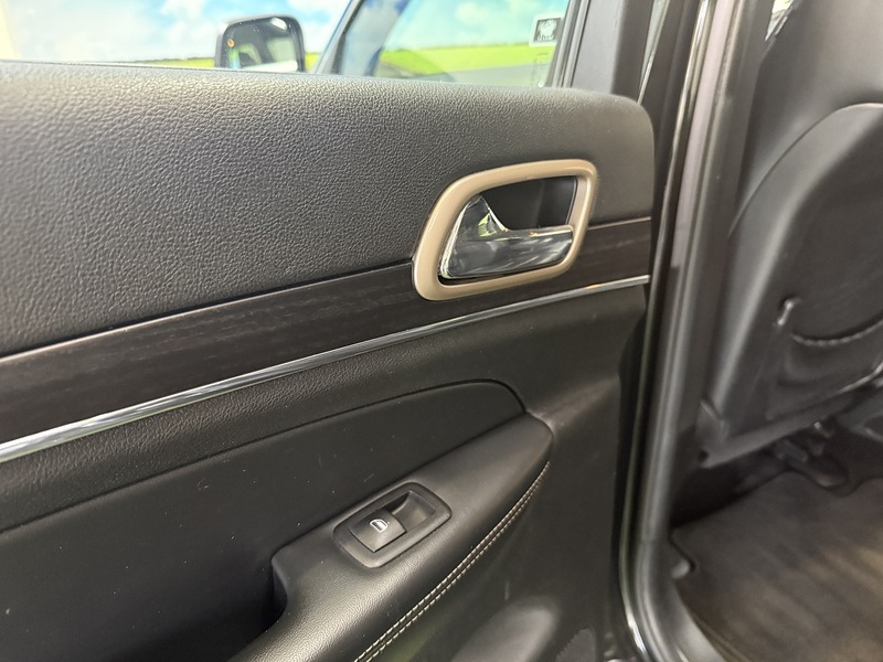 Used Jeep Grand Cherokee 2013 for sale - 76559568: Photo 49