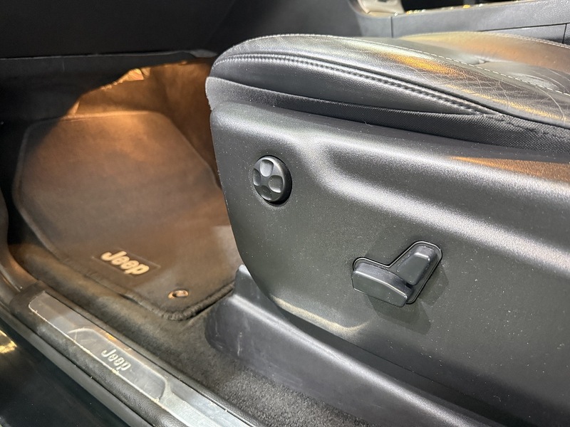 Used Jeep Grand Cherokee 2013 for sale - 76559568: Photo 58