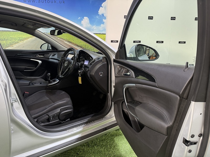 Used Vauxhall Insignia 2015 for sale - 76193967: Photo 13