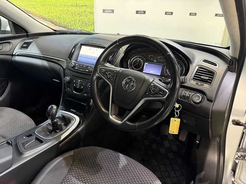 Used Vauxhall Insignia 2015 for sale - 76193967: Photo 15