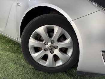 Used Vauxhall Insignia 2015 for sale - 76193967: Photo 3