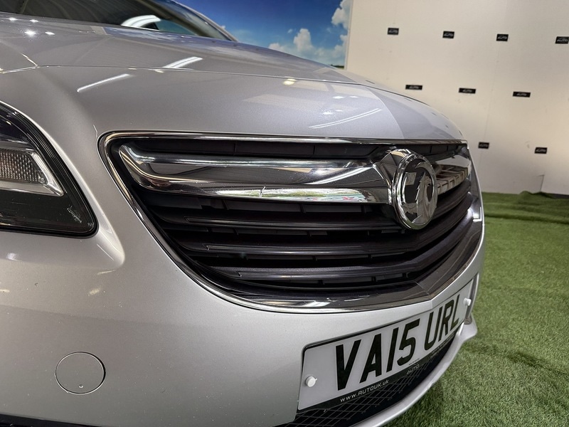 Used Vauxhall Insignia 2015 for sale - 76193967: Photo 4