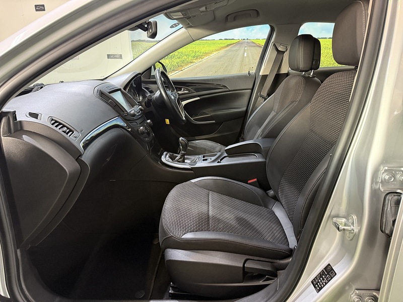 Used Vauxhall Insignia 2015 for sale - 76193967: Photo 41
