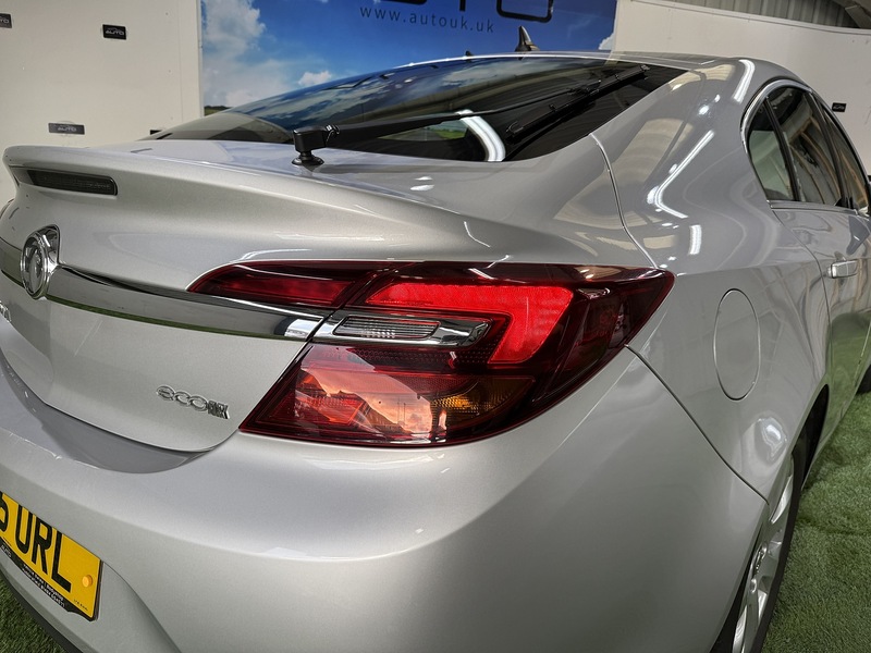 Used Vauxhall Insignia 2015 for sale - 76193967: Photo 8