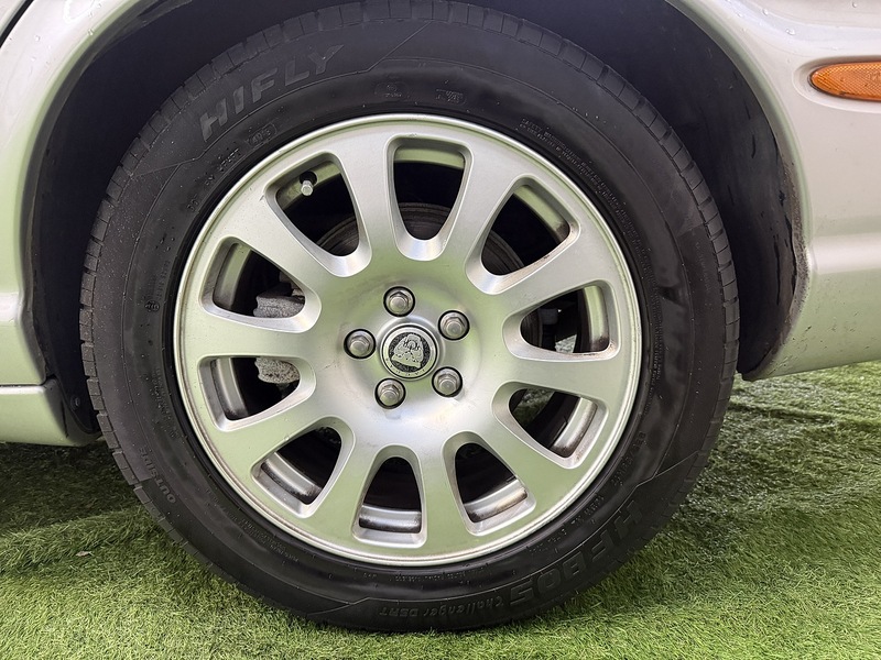 Used Jaguar XJ 2003 for sale - 77258891: Photo 12