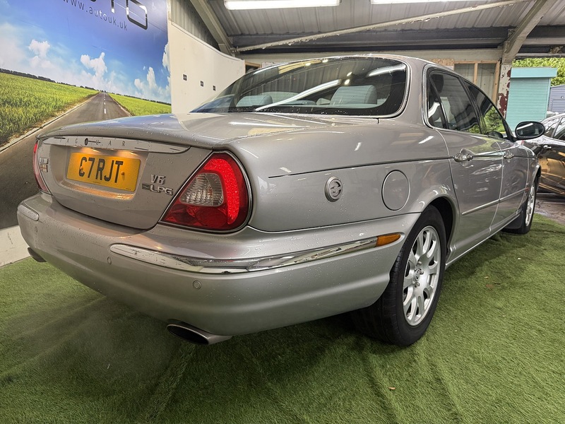 Used Jaguar XJ 2003 for sale - 77258891: Photo 13