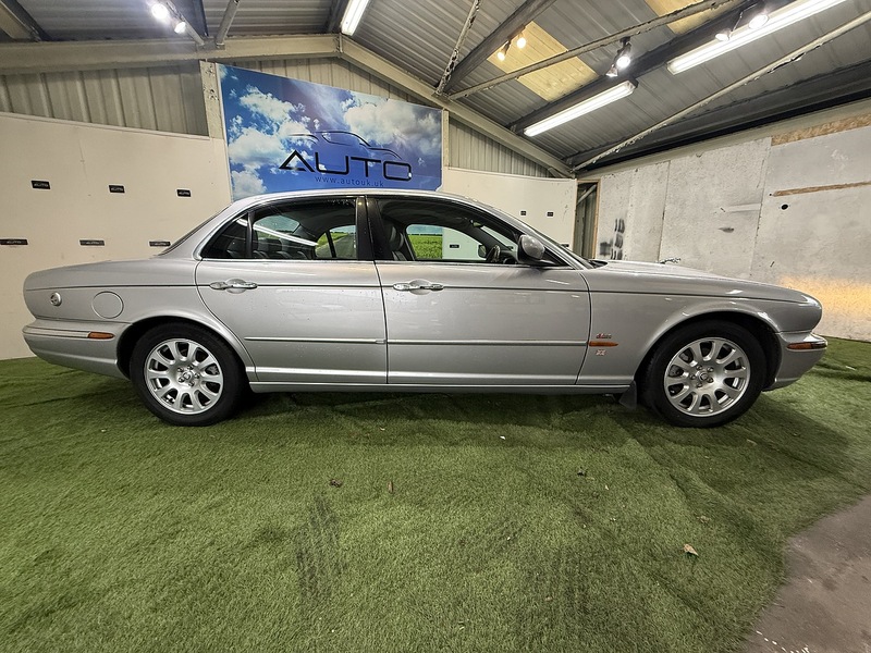 Used Jaguar XJ 2003 for sale - 77258891: Photo 16