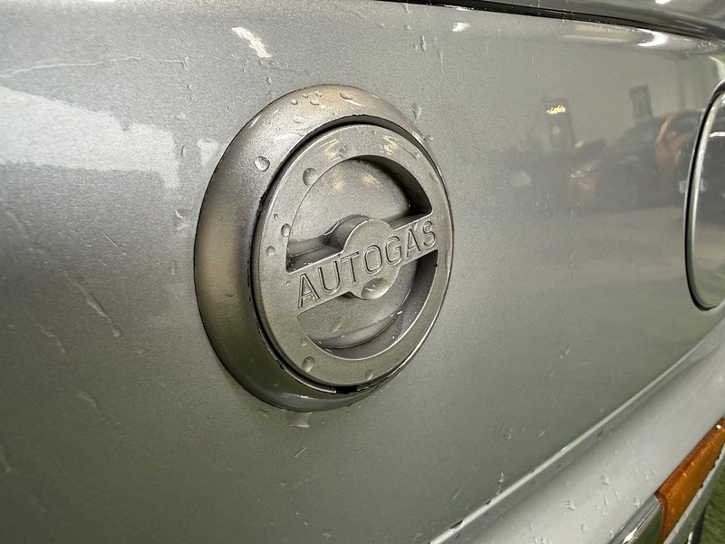 Used Jaguar XJ 2003 for sale - 77258891: Photo 18