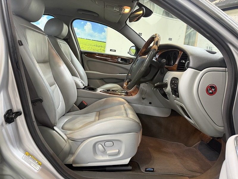 Used Jaguar XJ 2003 for sale - 77258891: Photo 27