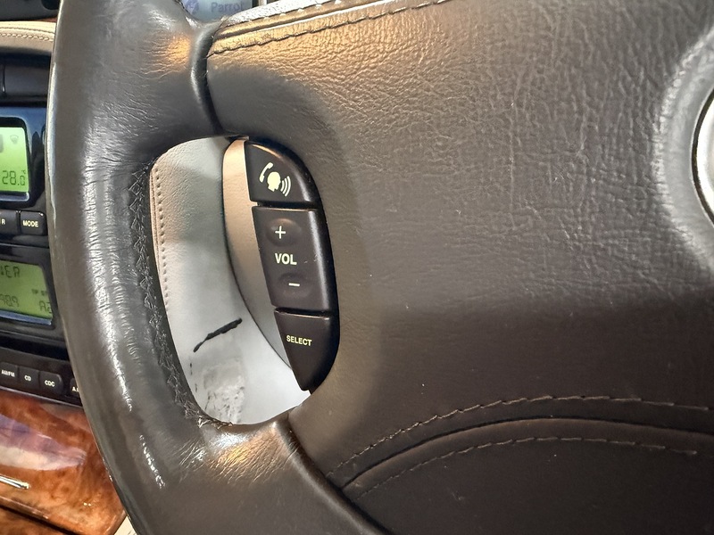 Used Jaguar XJ 2003 for sale - 77258891: Photo 28