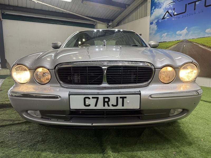 Used Jaguar XJ 2003 for sale - 77258891: Photo 3