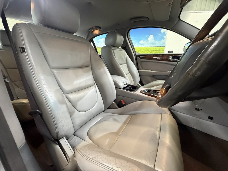 Used Jaguar XJ 2003 for sale - 77258891: Photo 30