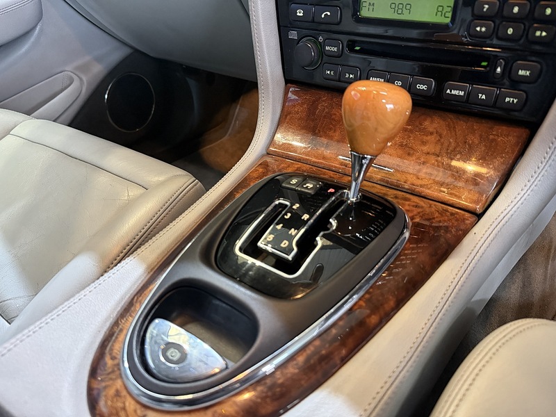 Used Jaguar XJ 2003 for sale - 77258891: Photo 35