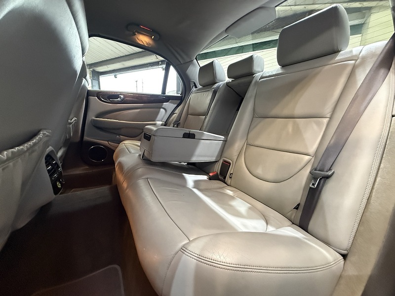 Used Jaguar XJ 2003 for sale - 77258891: Photo 52
