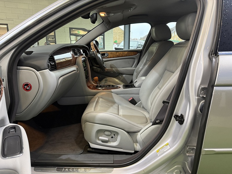 Used Jaguar XJ 2003 for sale - 77258891: Photo 55