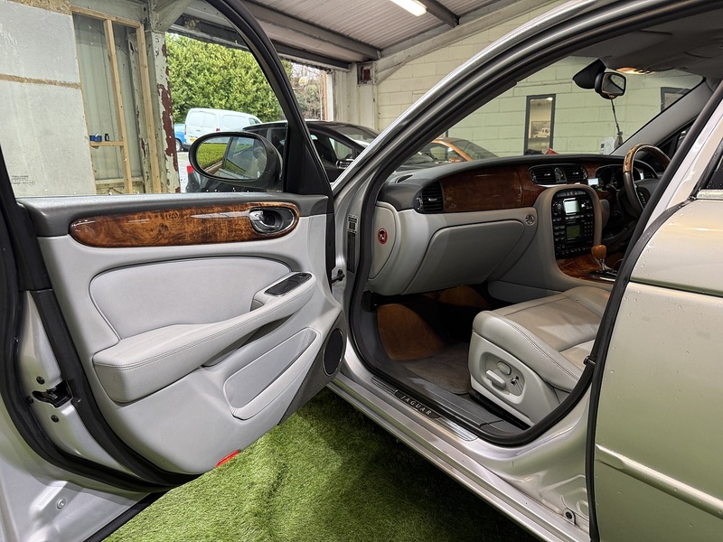 Used Jaguar XJ 2003 for sale - 77258891: Photo 57