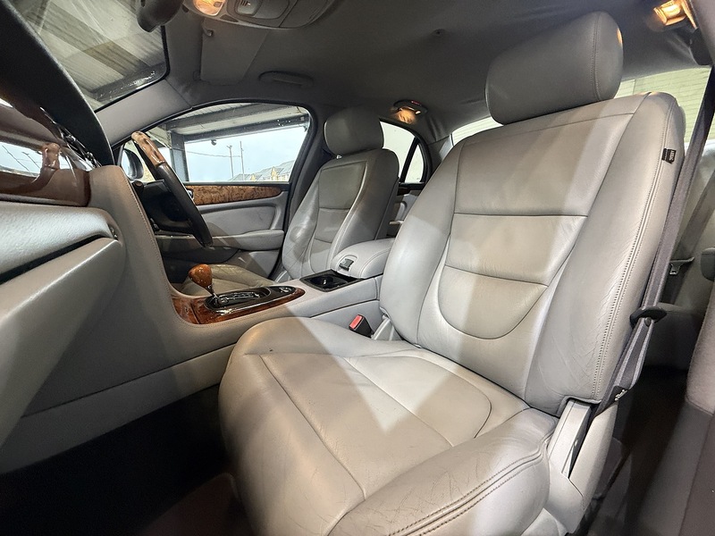 Used Jaguar XJ 2003 for sale - 77258891: Photo 58