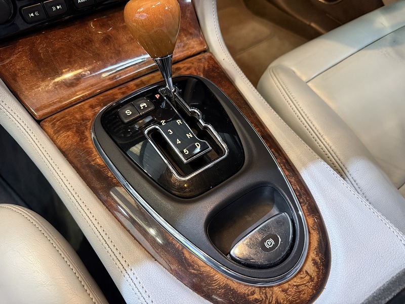 Used Jaguar XJ 2003 for sale - 77258891: Photo 65