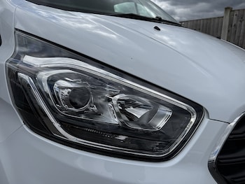 Used Ford Transit Custom 2023 for sale - 78316130: Photo