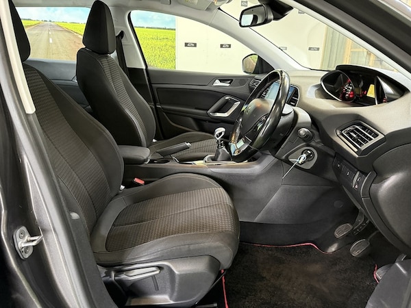 Used Peugeot 308 2017 for sale - 76193996: Photo 21