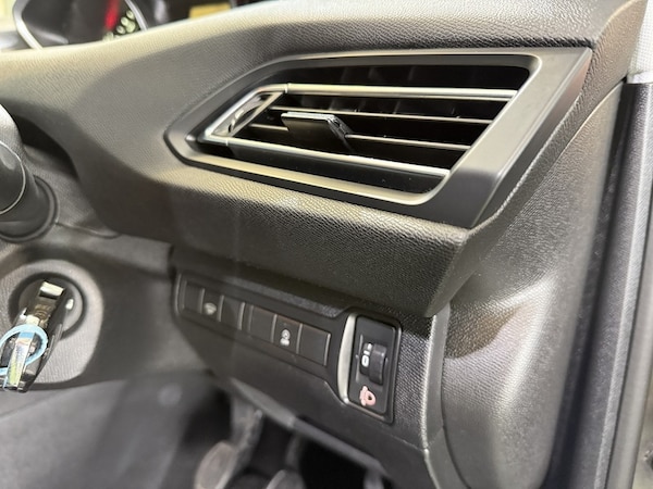 Used Peugeot 308 2017 for sale - 76193996: Photo 24