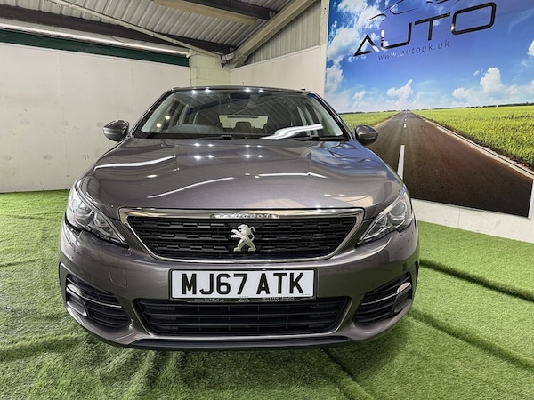 Used Peugeot 308 2017 for sale - 76193996: Photo 3