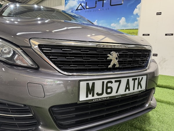 Used Peugeot 308 2017 for sale - 76193996: Photo 6