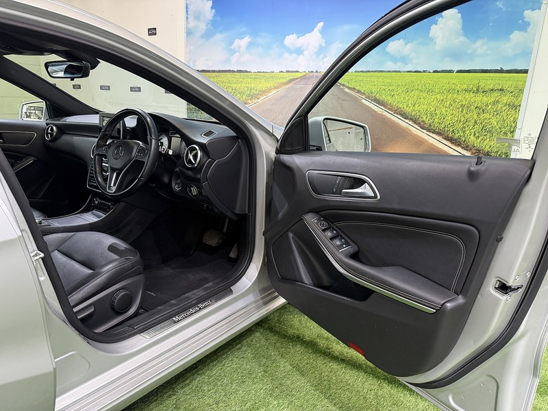 Used Mercedes-Benz A-Class 2015 for sale - 76193975: Photo 10