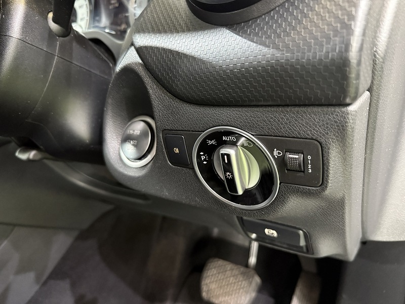 Used Mercedes-Benz A-Class 2015 for sale - 76193975: Photo 17