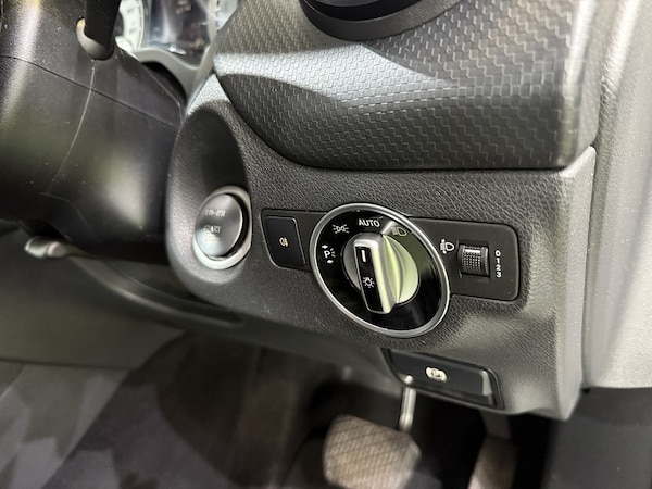 Used Mercedes-Benz A-Class 2015 for sale - 76193975: Photo 17
