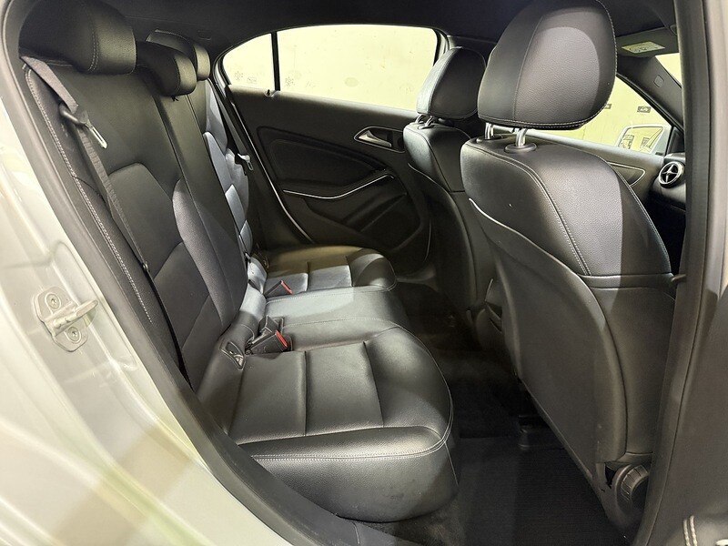 Used Mercedes-Benz A-Class 2015 for sale - 76193975: Photo 33