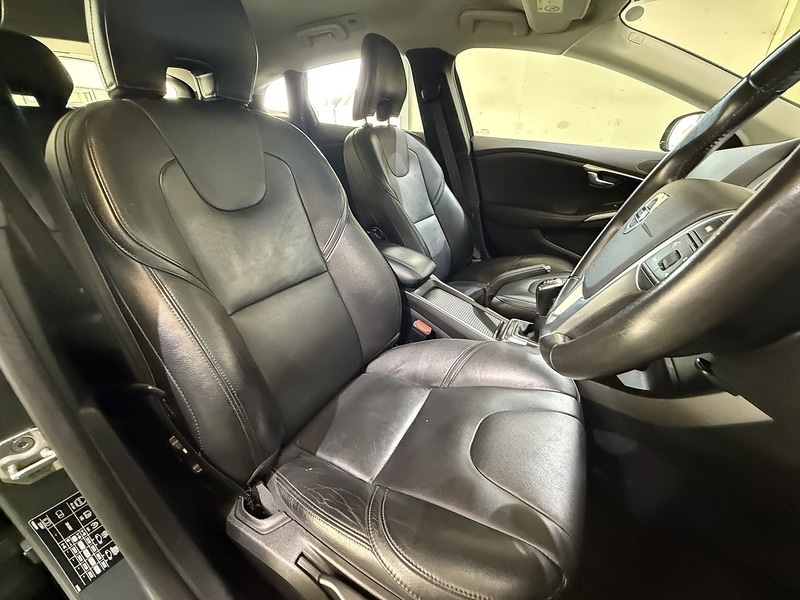 Used Volvo V40 2015 for sale - 76339763: Photo 16