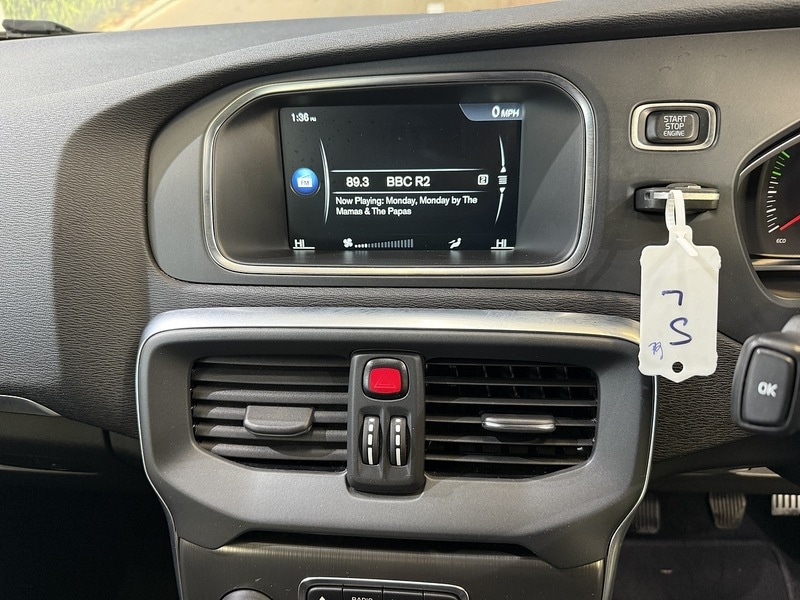 Used Volvo V40 2015 for sale - 76339763: Photo 18