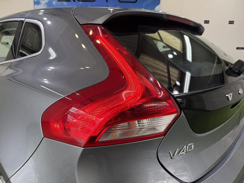 Used Volvo V40 2015 for sale - 76339763: Photo 49