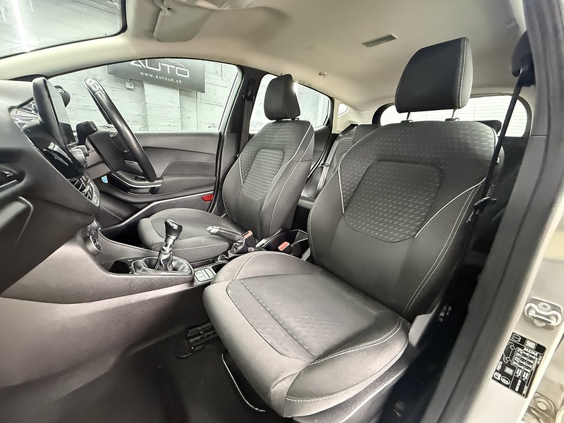 Used Ford Fiesta 2017 for sale - 76193932: Photo 36