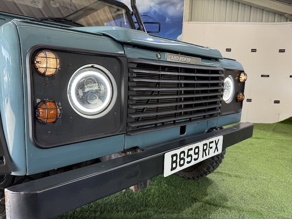 Used Land Rover Defender 90 1985 for sale - 76193973: Photo 25