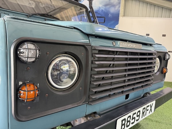 Used Land Rover Defender 90 1985 for sale - 76193973: Photo 5