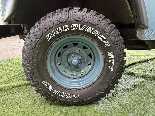 Used Land Rover Defender 90 1985 for sale - 76193973: Photo 7