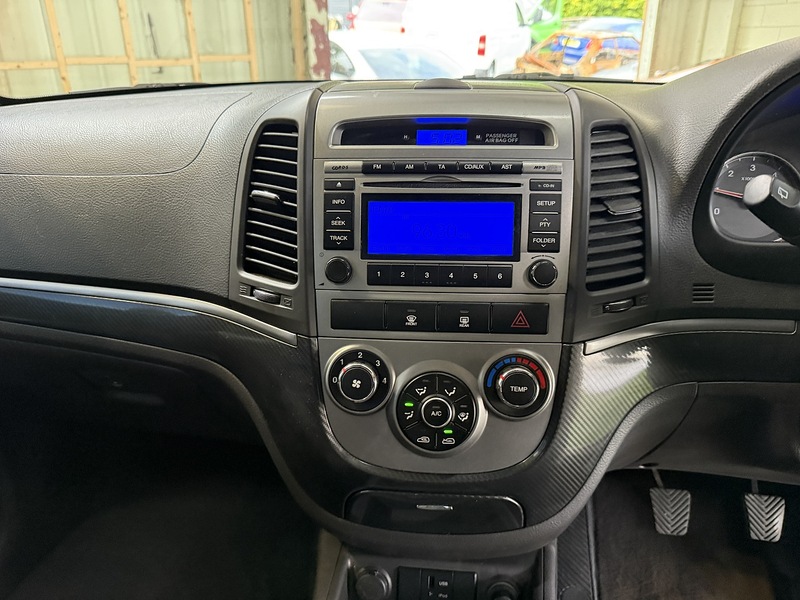 Used Hyundai Santa Fe 2010 for sale - 76194006: Photo 23